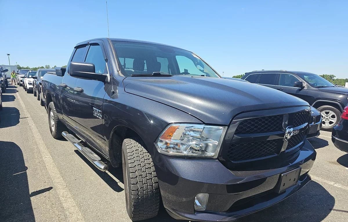 2018 RAM 1500 EXPRESS EXTENDED CAB MEDIUM BED 4
