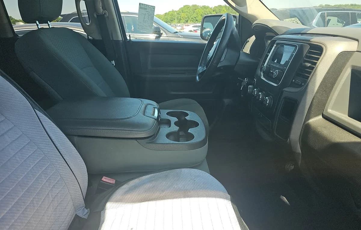 2018 RAM 1500 EXPRESS EXTENDED CAB MEDIUM BED 5