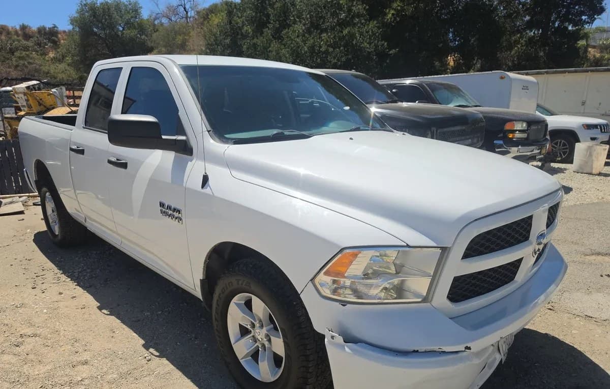 2017 RAM 1500 TRADESMAN EXTENDED CAB MEDIUM BED 4