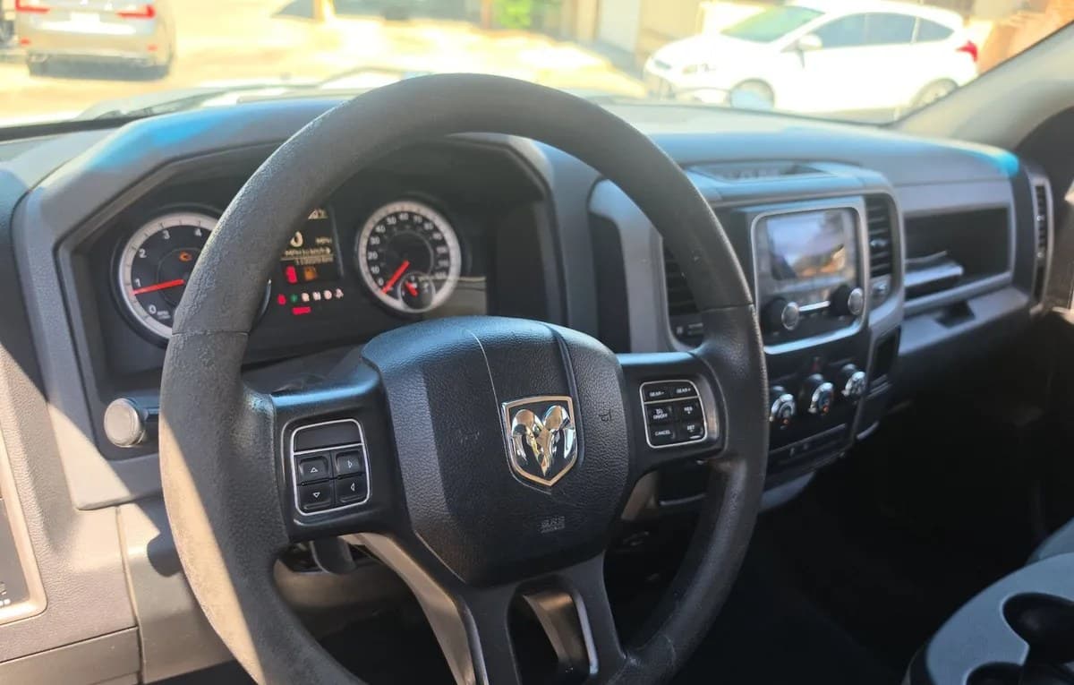 2017 RAM 1500 TRADESMAN EXTENDED CAB MEDIUM BED 7