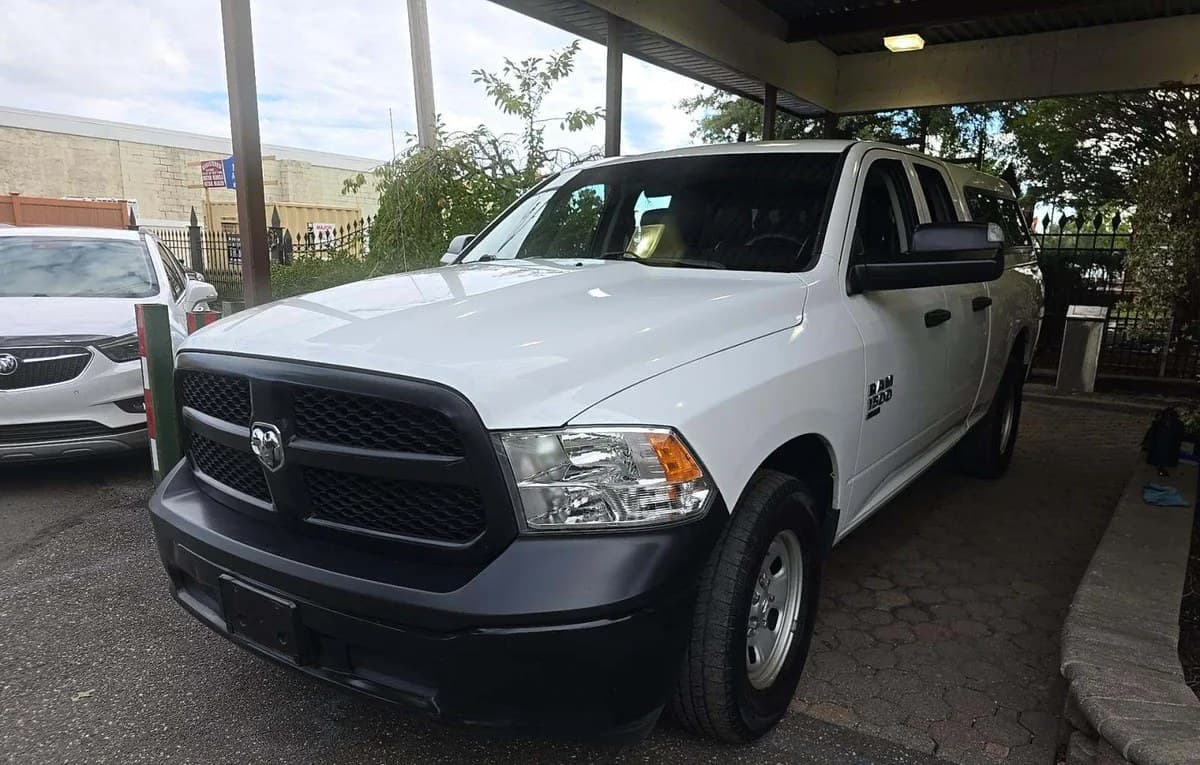 2022 RAM 1500 CLASSIC TRADESMAN EXTENDED CAB MEDIUM BED 2