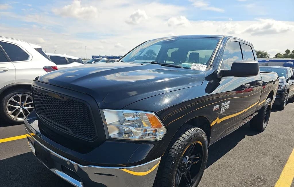 2019 RAM 1500 CLASSIC TRADESMAN EXTENDED CAB MEDIUM BED 1