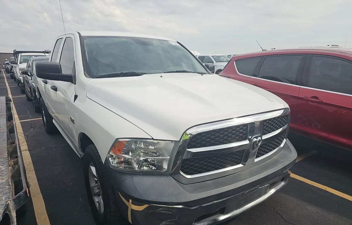 2018 RAM 1500 TRADESMAN EXTENDED CAB MEDIUM BED 4