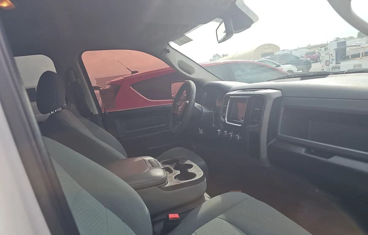 2018 RAM 1500 TRADESMAN EXTENDED CAB MEDIUM BED 5