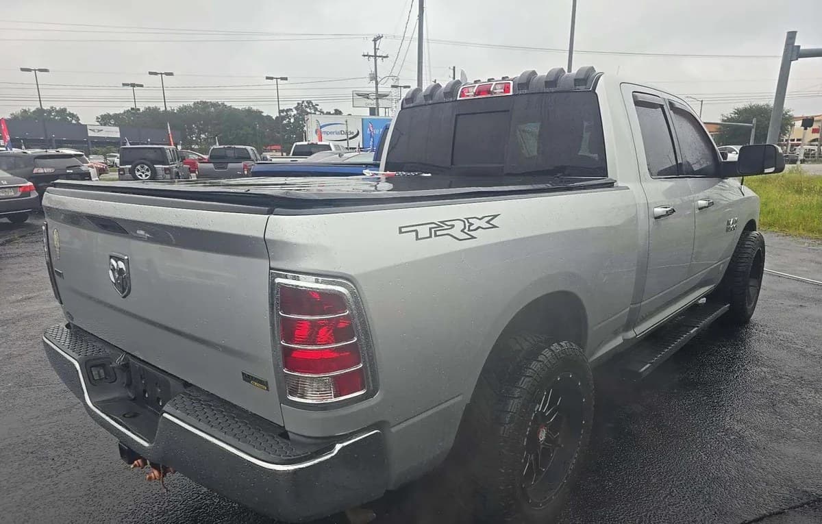 2017 RAM 1500 SLT EXTENDED CAB MEDIUM BED 4