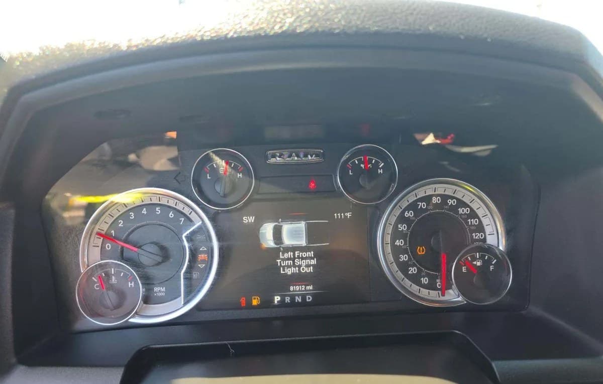 2022 RAM 1500 CLASSIC WARLOCK EXTENDED CAB MEDIUM BED 6