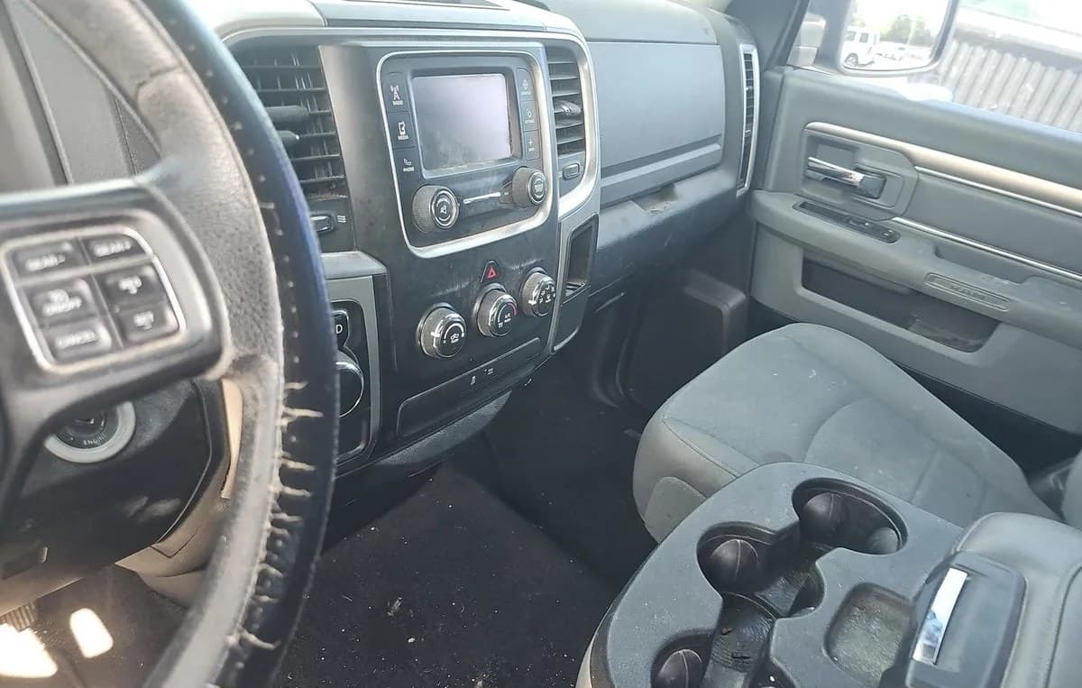 2017 RAM 1500 SLT EXTENDED CAB MEDIUM BED 7