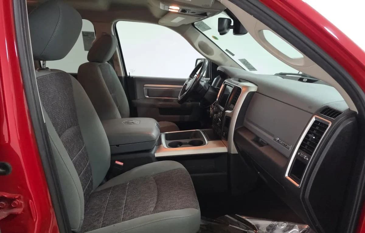 2018 RAM 1500 BIG HORN EXTENDED CAB MEDIUM BED 5