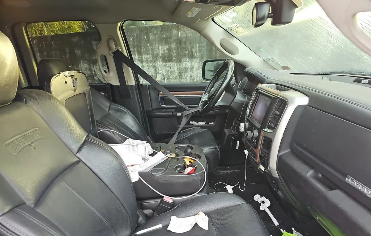 2018 RAM 1500 LARAMIE EXTENDED CAB MEDIUM BED 5