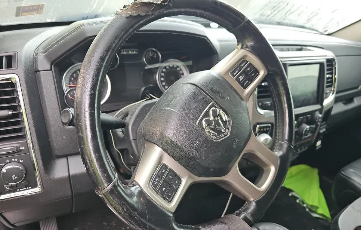 2018 RAM 1500 LARAMIE EXTENDED CAB MEDIUM BED 7
