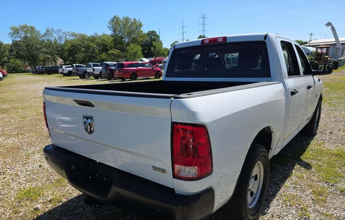 2018 RAM 1500 TRADESMAN CREW CAB SHORT BED 4