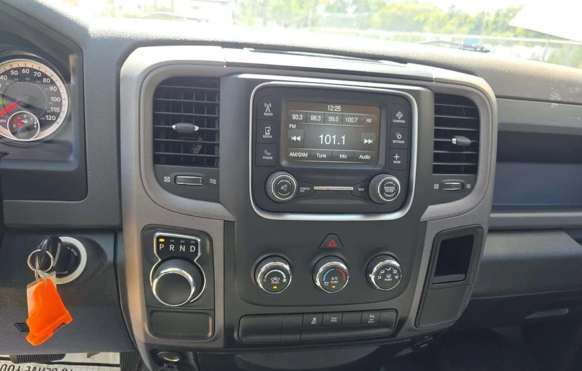 2018 RAM 1500 TRADESMAN CREW CAB SHORT BED 7