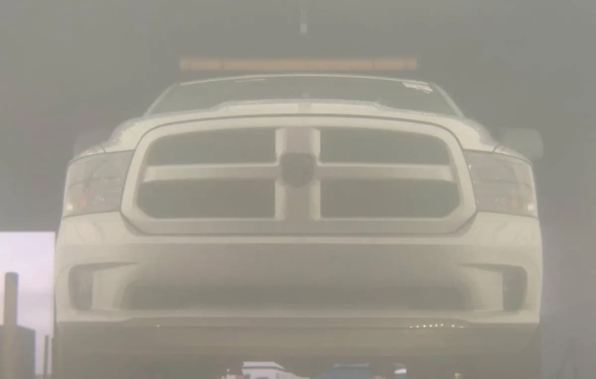 2017 RAM 1500 EXPRESS CREW CAB SHORT BED 4