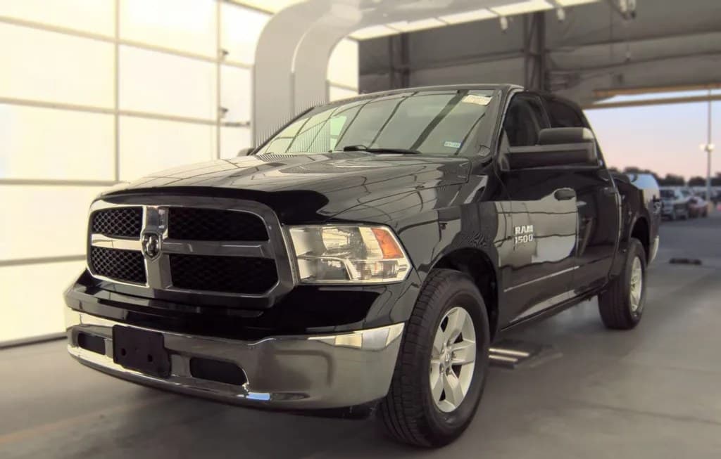 2022 RAM 1500 CLASSIC SLT CREW CAB SHORT BED 1