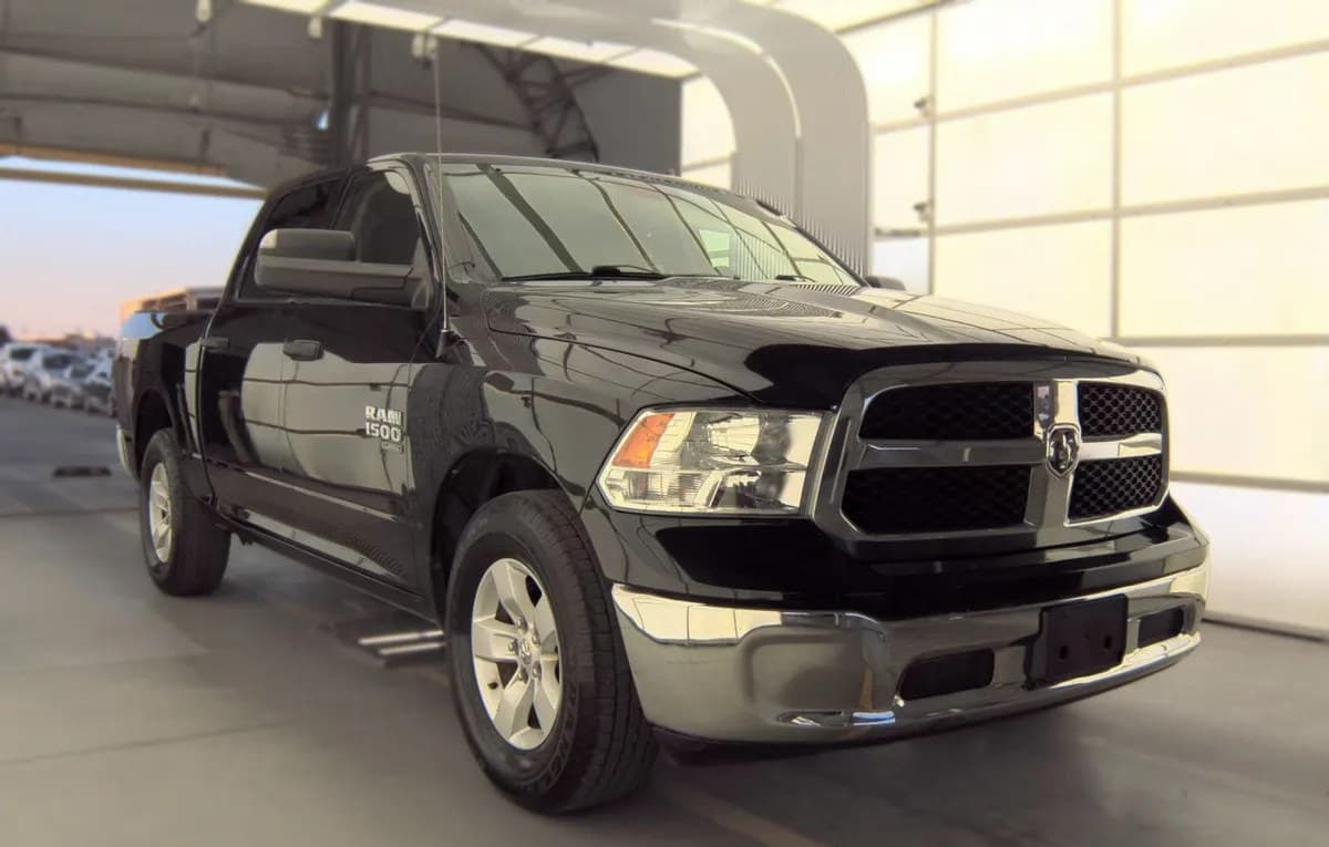 2022 RAM 1500 CLASSIC SLT CREW CAB SHORT BED 4