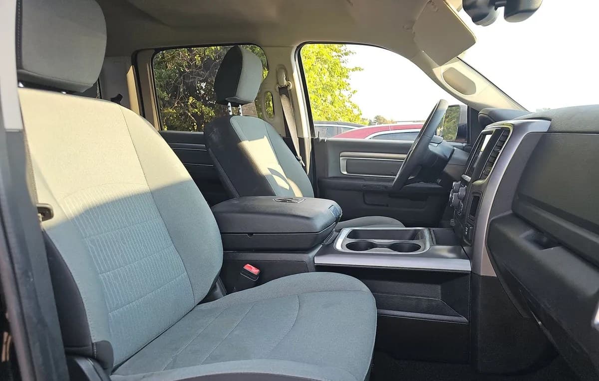 2022 RAM 1500 CLASSIC SLT CREW CAB SHORT BED 5