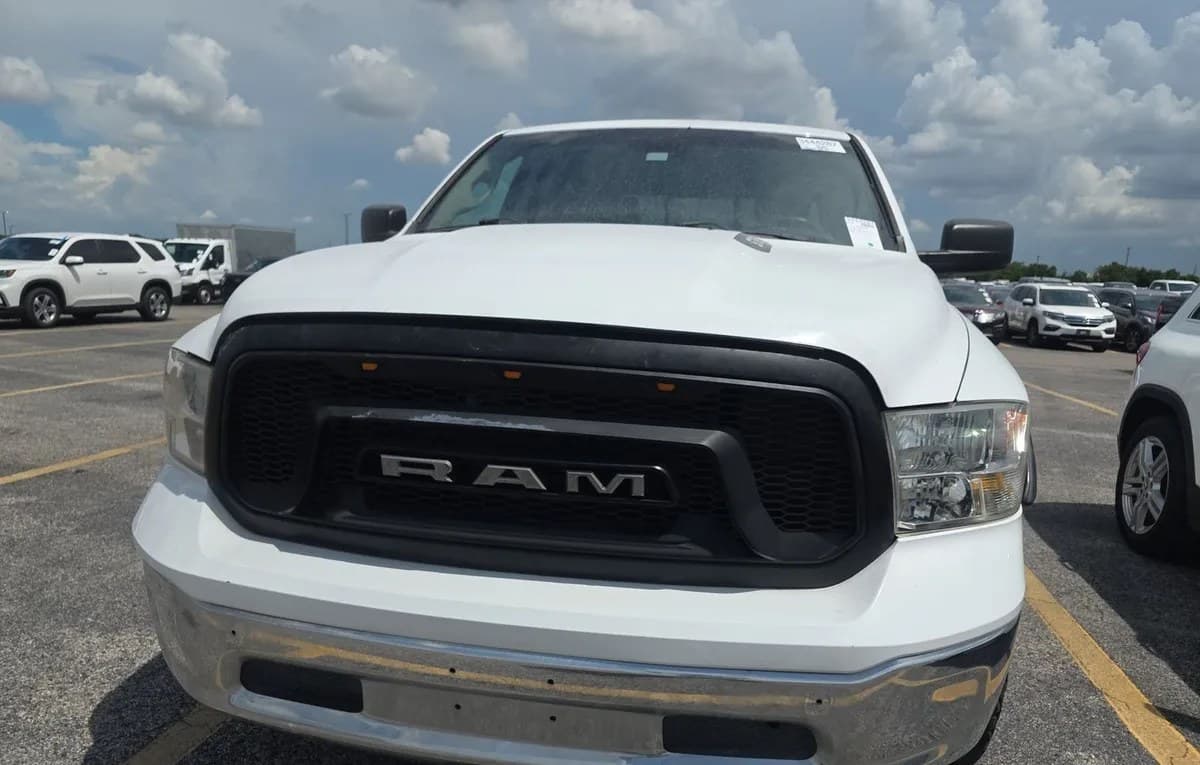 2019 RAM 1500 CLASSIC SLT CREW CAB MEDIUM BED 3