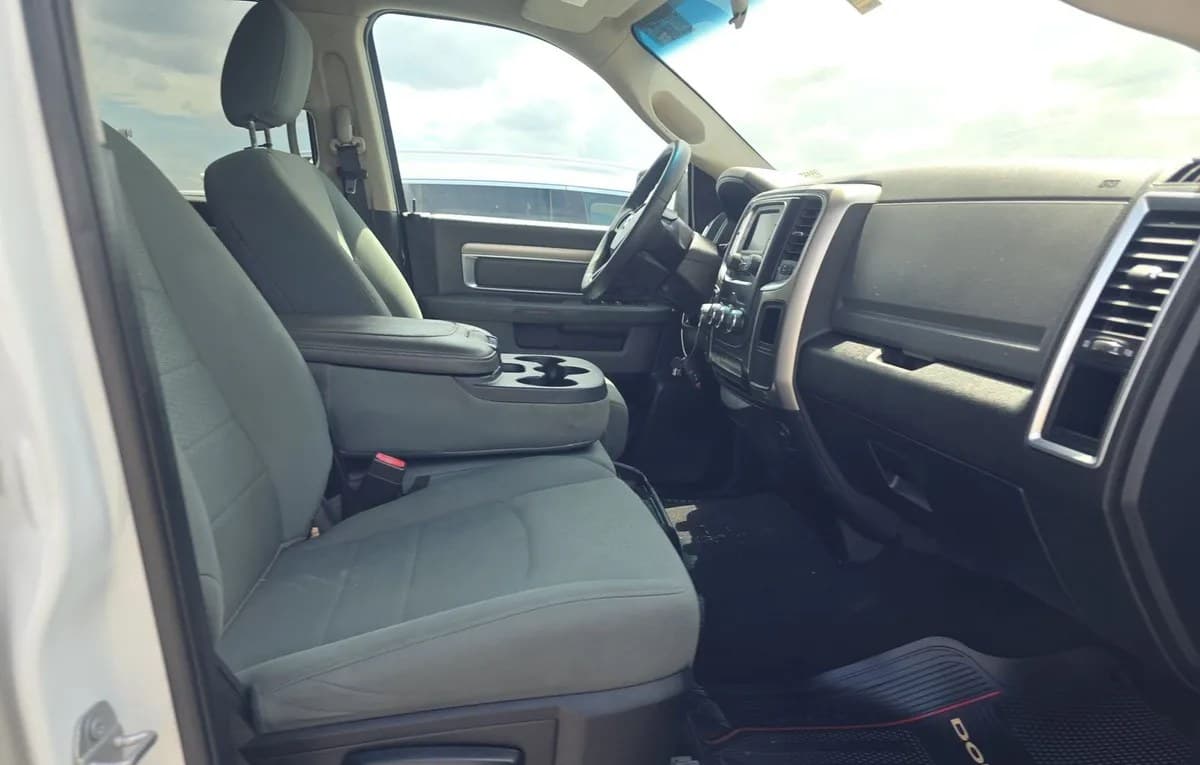 2019 RAM 1500 CLASSIC SLT CREW CAB MEDIUM BED 5
