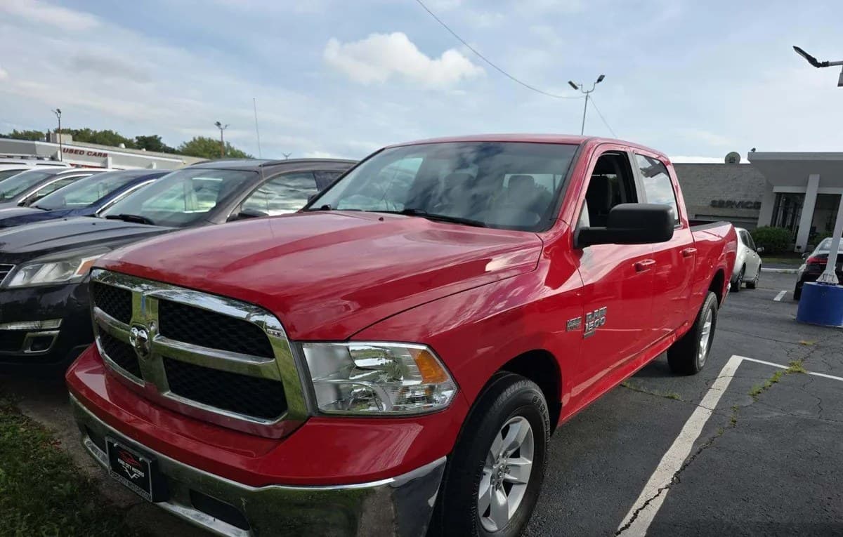 2020 RAM 1500 CLASSIC SLT CREW CAB MEDIUM BED 2