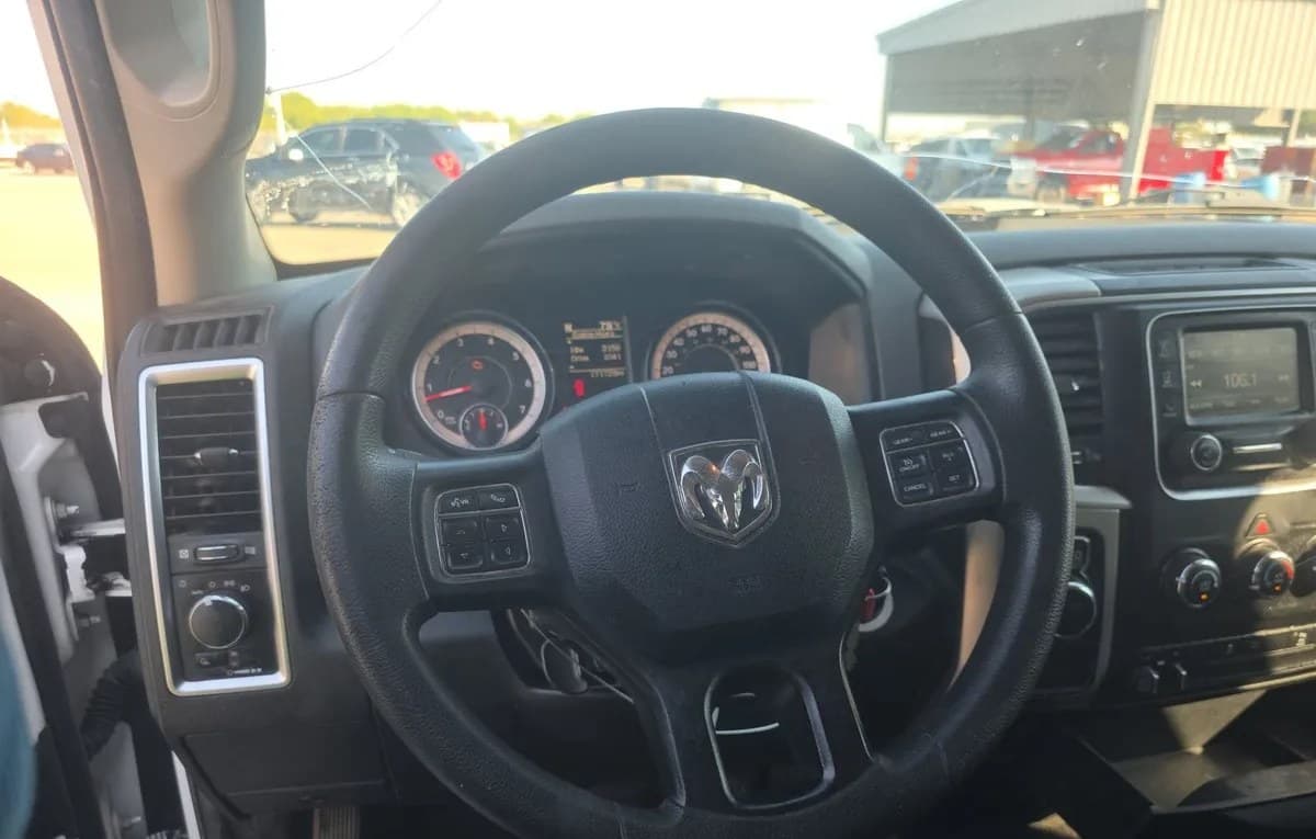 2020 RAM 1500 CLASSIC SLT CREW CAB MEDIUM BED 7