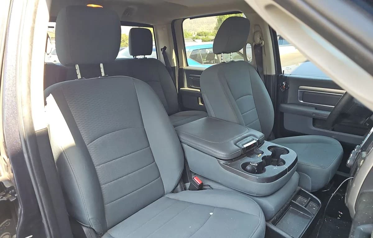 2017 RAM 1500 SLT CREW CAB MEDIUM BED 5