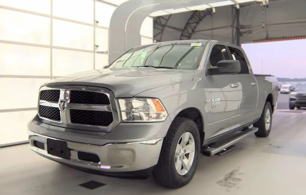 2020 RAM 1500 CLASSIC SLT CREW CAB MEDIUM BED 1