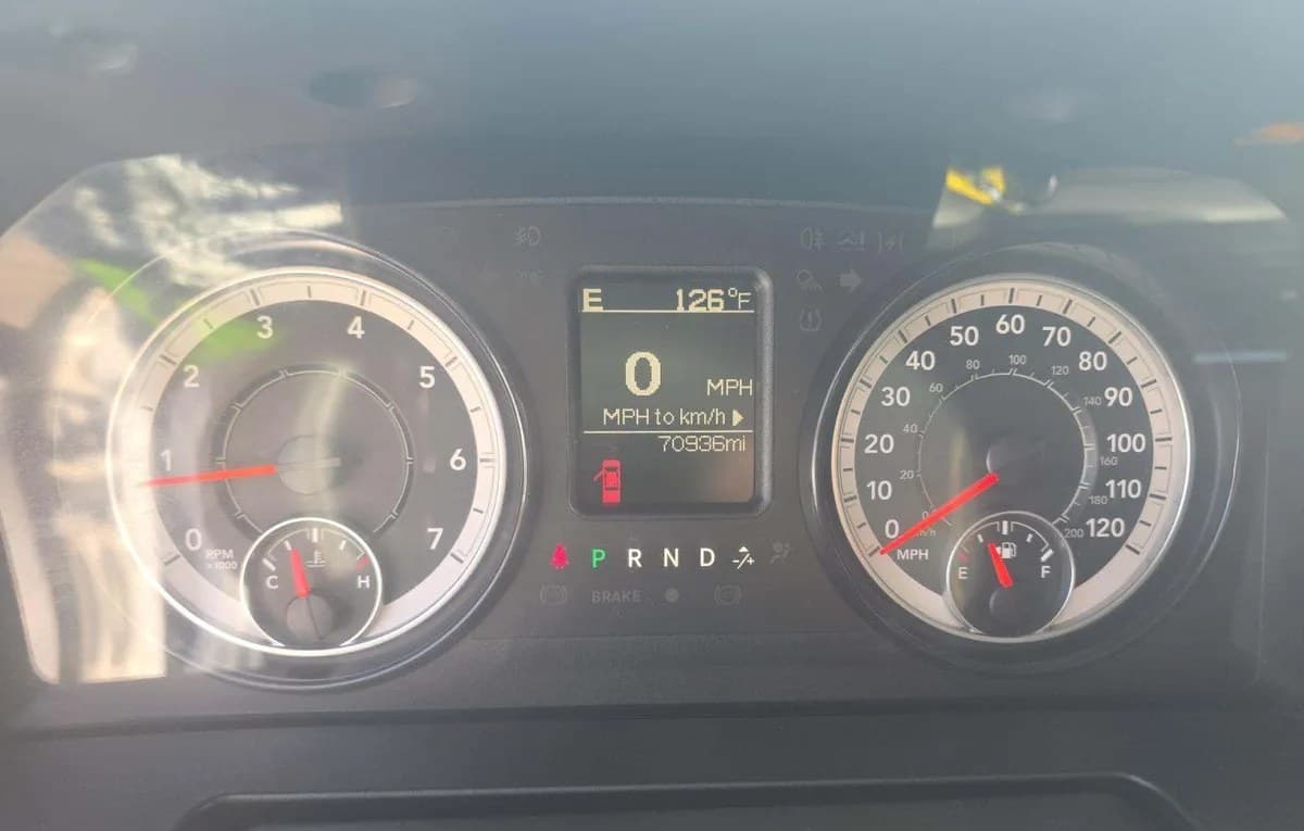 2018 RAM 1500 TRADESMAN EXTENDED CAB MEDIUM BED 6