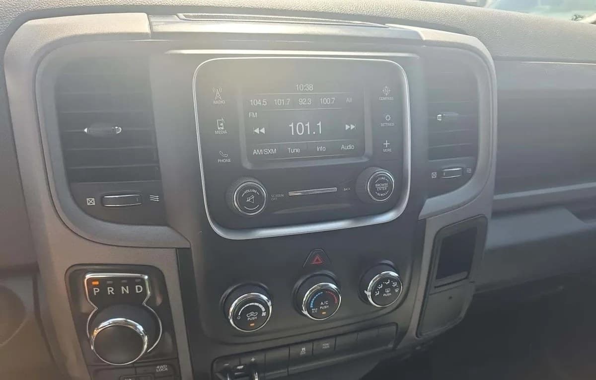 2018 RAM 1500 TRADESMAN EXTENDED CAB MEDIUM BED 7