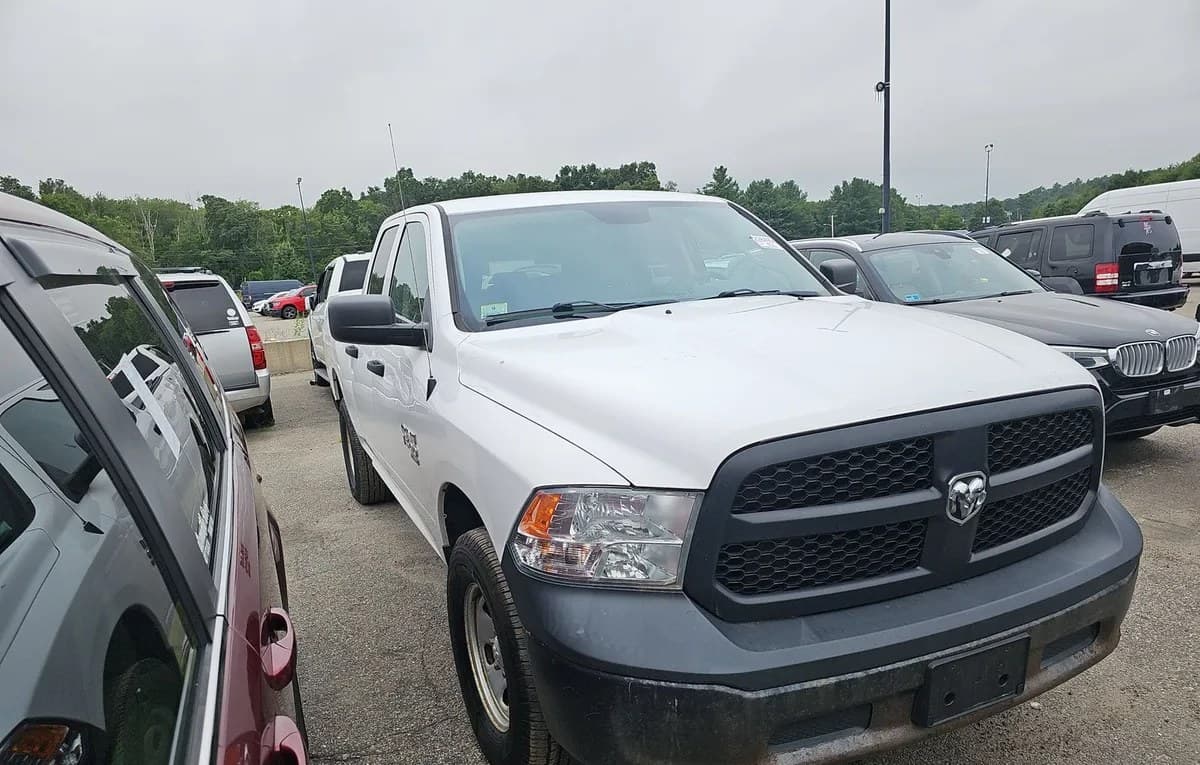 2019 RAM 1500 CLASSIC TRADESMAN EXTENDED CAB MEDIUM BED 4