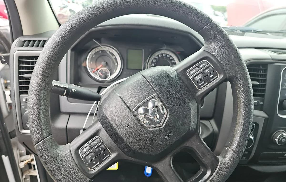 2019 RAM 1500 CLASSIC TRADESMAN EXTENDED CAB MEDIUM BED 7