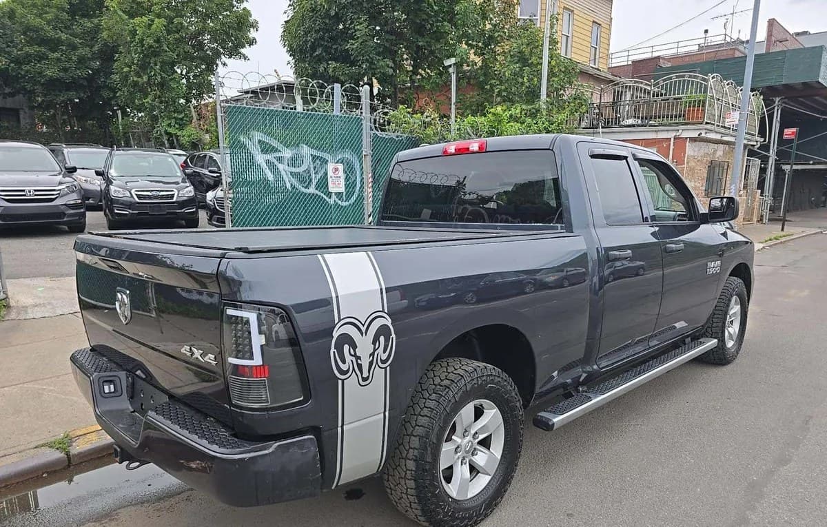 2018 RAM 1500 EXPRESS EXTENDED CAB MEDIUM BED 4
