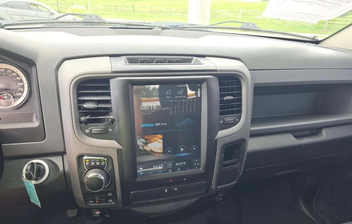 2019 RAM 1500 CLASSIC EXPRESS EXTENDED CAB MEDIUM BED 7