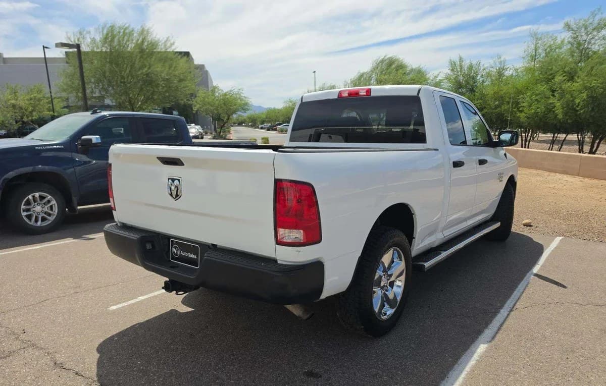 2020 RAM 1500 CLASSIC TRADESMAN EXTENDED CAB MEDIUM BED 4