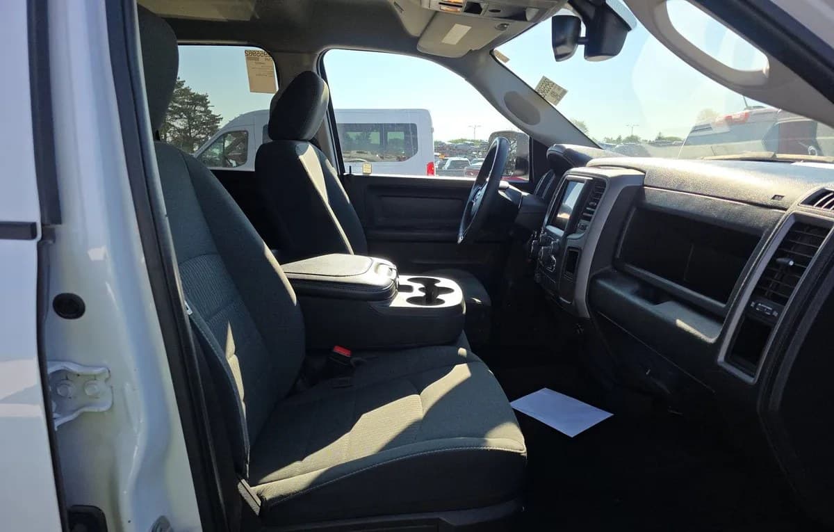 2022 RAM 1500 CLASSIC TRADESMAN EXTENDED CAB MEDIUM BED 5