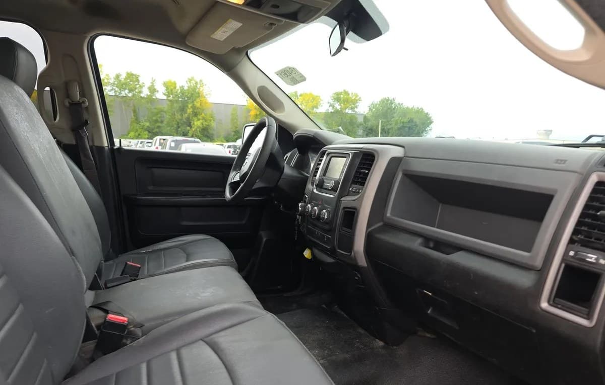 2019 RAM 1500 CLASSIC TRADESMAN EXTENDED CAB MEDIUM BED 5