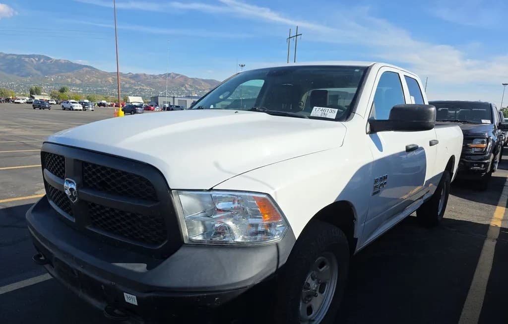 2019 RAM 1500 CLASSIC TRADESMAN EXTENDED CAB MEDIUM BED 1
