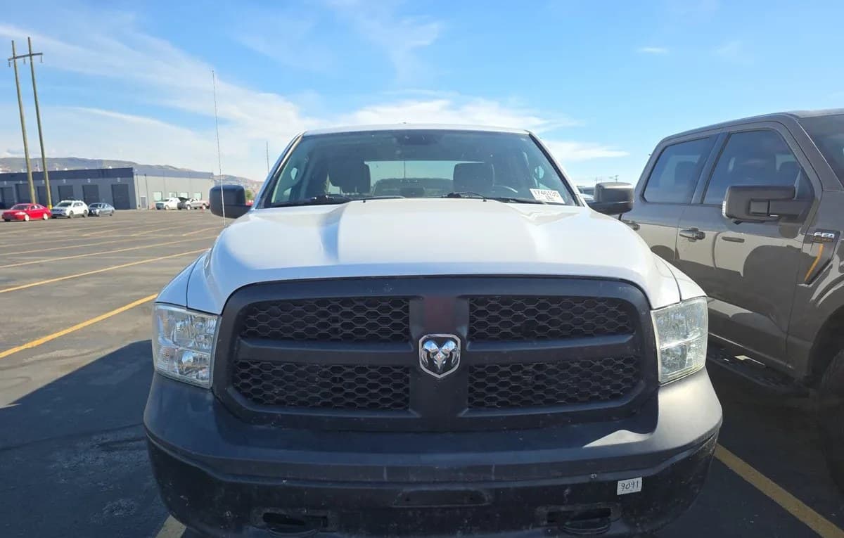 2019 RAM 1500 CLASSIC TRADESMAN EXTENDED CAB MEDIUM BED 3