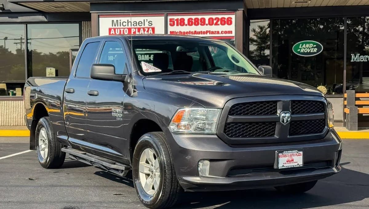2019 RAM 1500 CLASSIC EXPRESS EXTENDED CAB MEDIUM BED 2