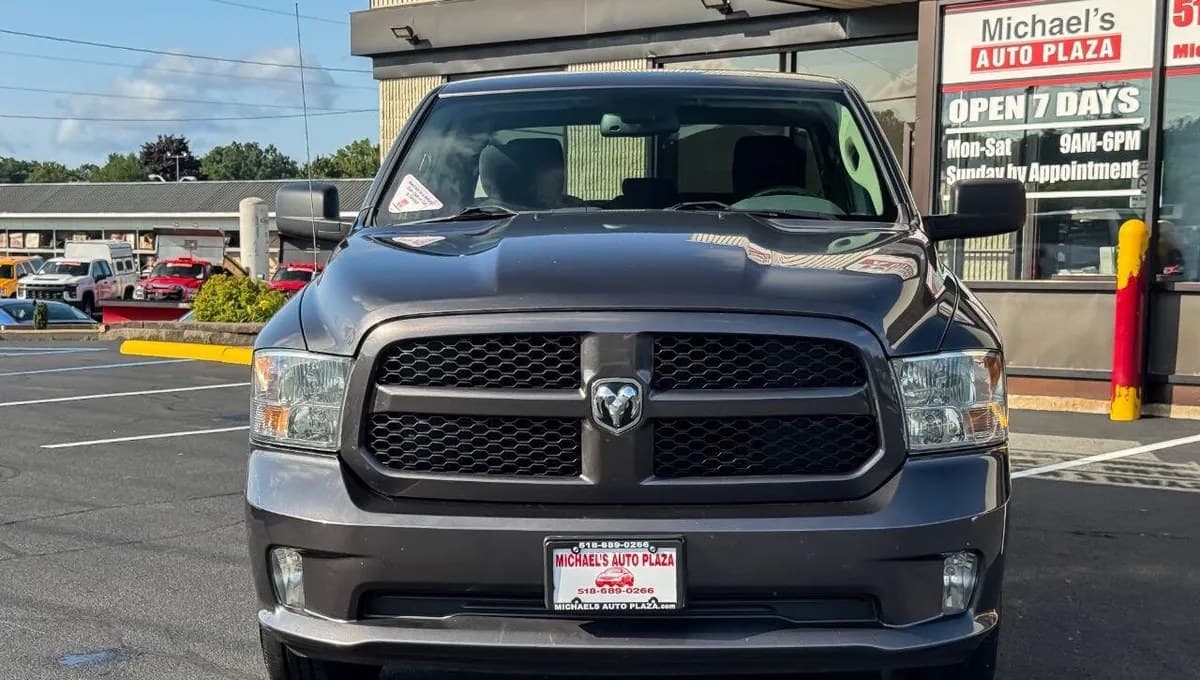 2019 RAM 1500 CLASSIC EXPRESS EXTENDED CAB MEDIUM BED 6