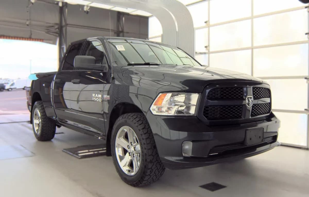 2018 RAM 1500 EXPRESS EXTENDED CAB MEDIUM BED 4