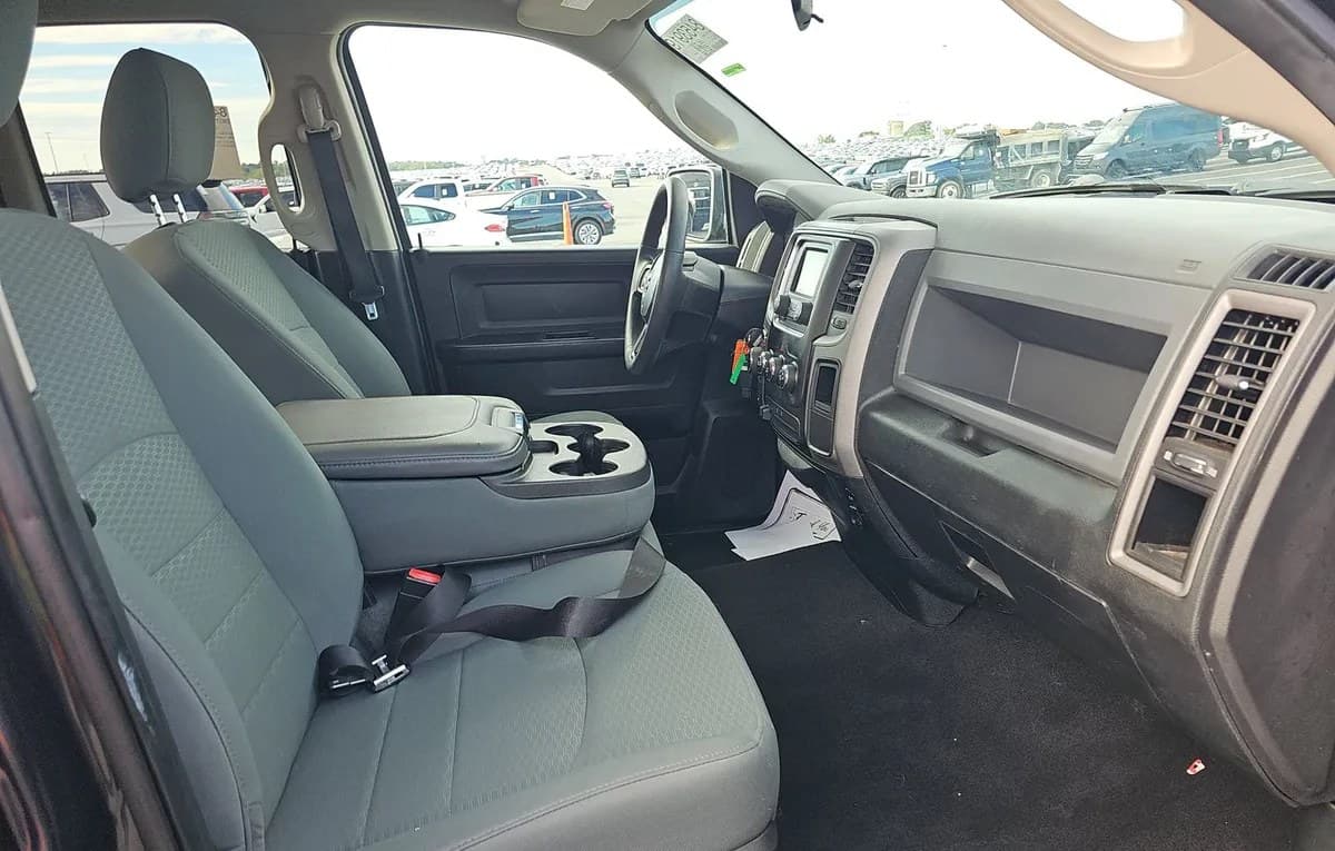 2018 RAM 1500 EXPRESS EXTENDED CAB MEDIUM BED 5