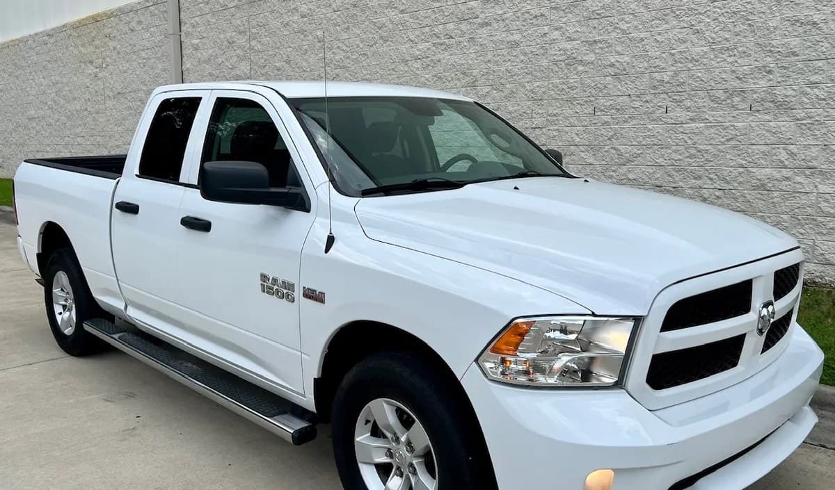 2018 RAM 1500 EXPRESS EXTENDED CAB MEDIUM BED 2