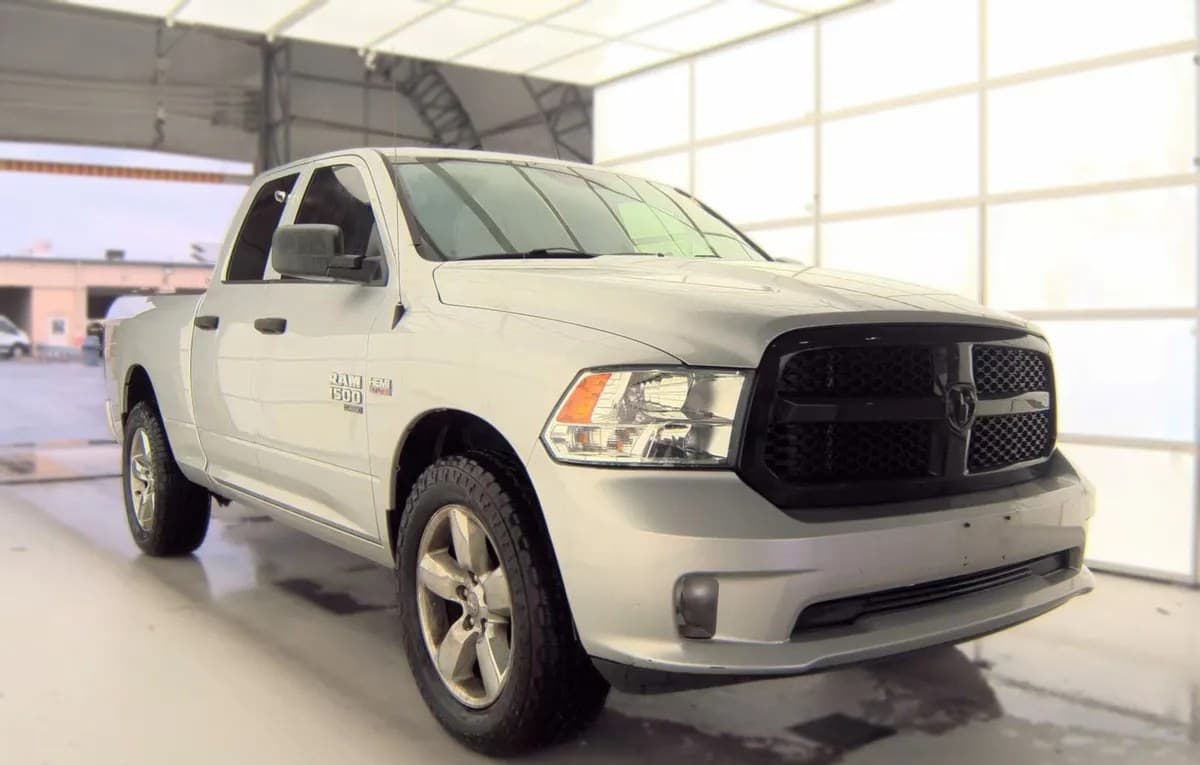 2019 RAM 1500 CLASSIC EXPRESS EXTENDED CAB MEDIUM BED 4