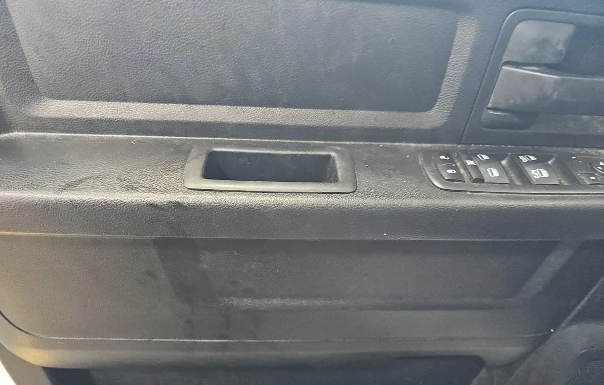 2019 RAM 1500 CLASSIC EXPRESS EXTENDED CAB MEDIUM BED 6