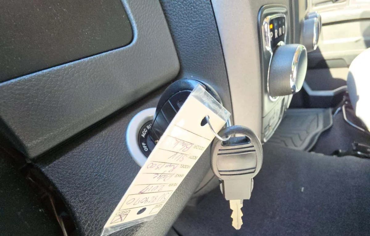 2017 RAM 1500 EXPRESS EXTENDED CAB MEDIUM BED 5