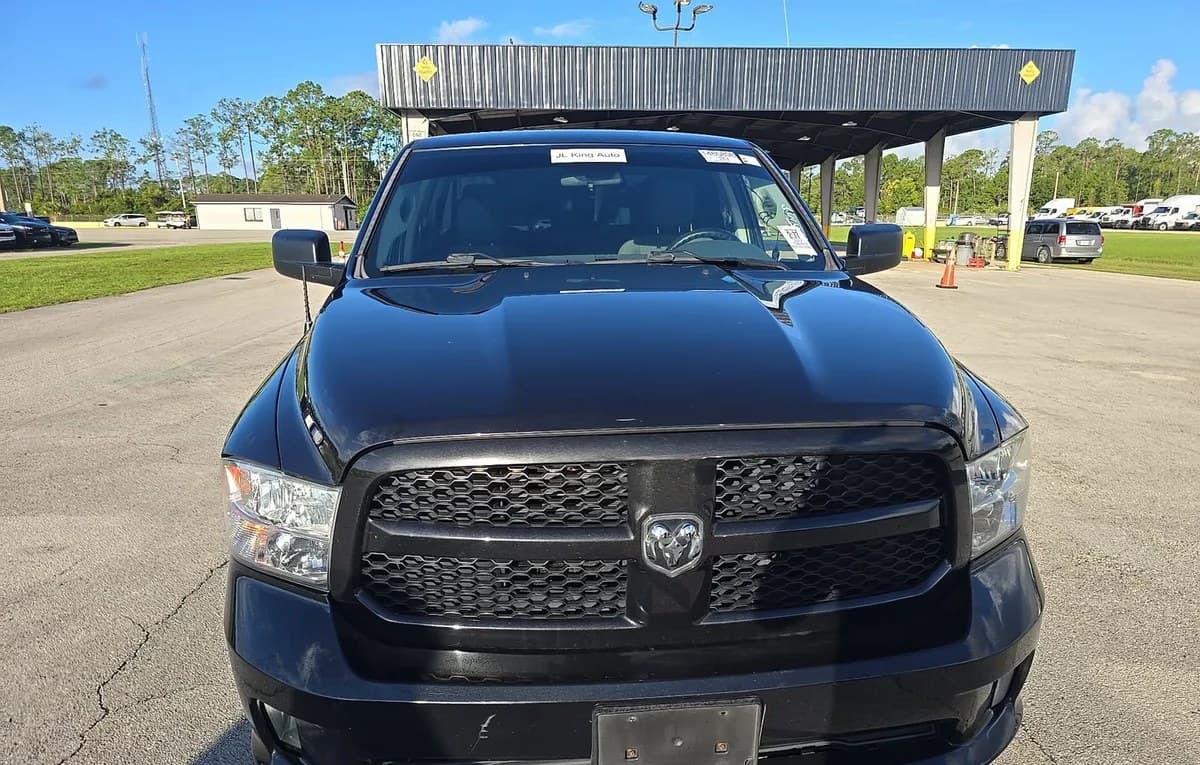 2017 RAM 1500 EXPRESS EXTENDED CAB MEDIUM BED 3