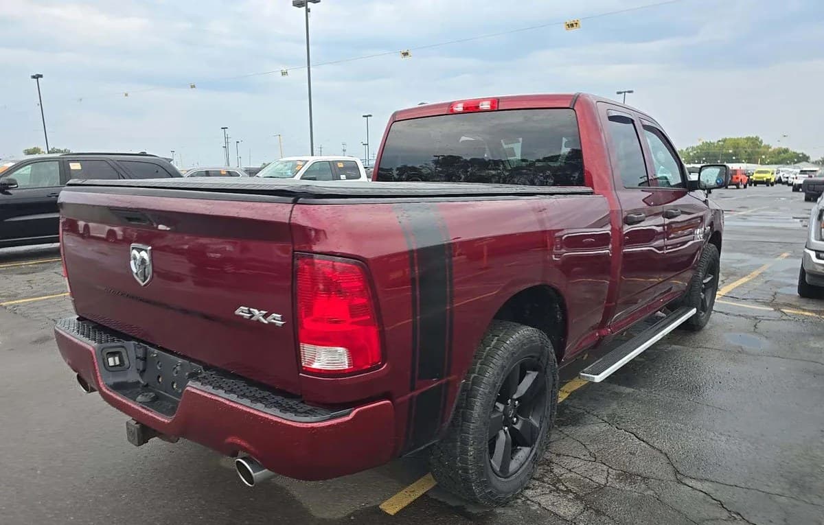 2018 RAM 1500 EXPRESS EXTENDED CAB MEDIUM BED 4