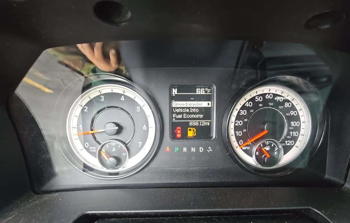 2018 RAM 1500 EXPRESS EXTENDED CAB MEDIUM BED 6