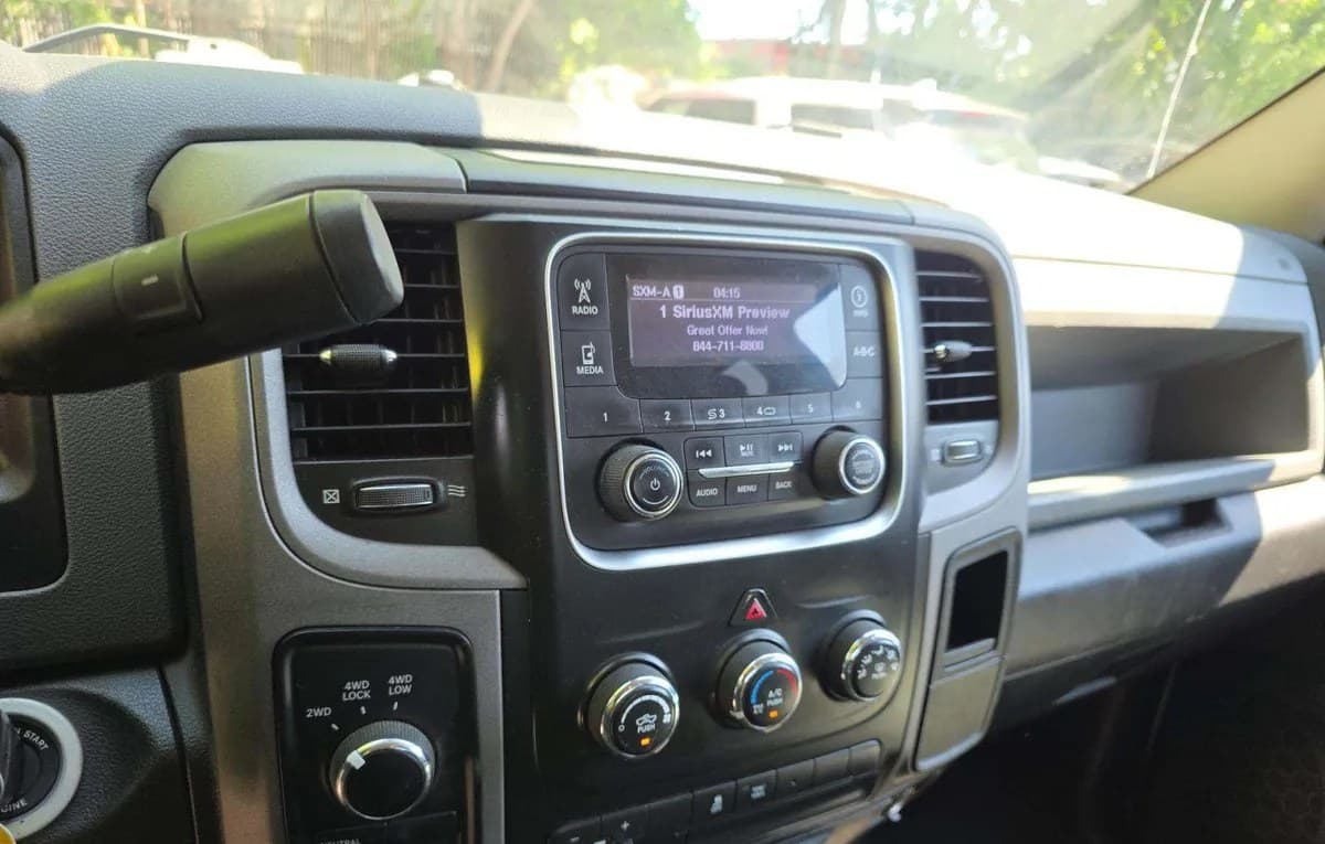 2017 RAM 1500 ST EXTENDED CAB MEDIUM BED 7