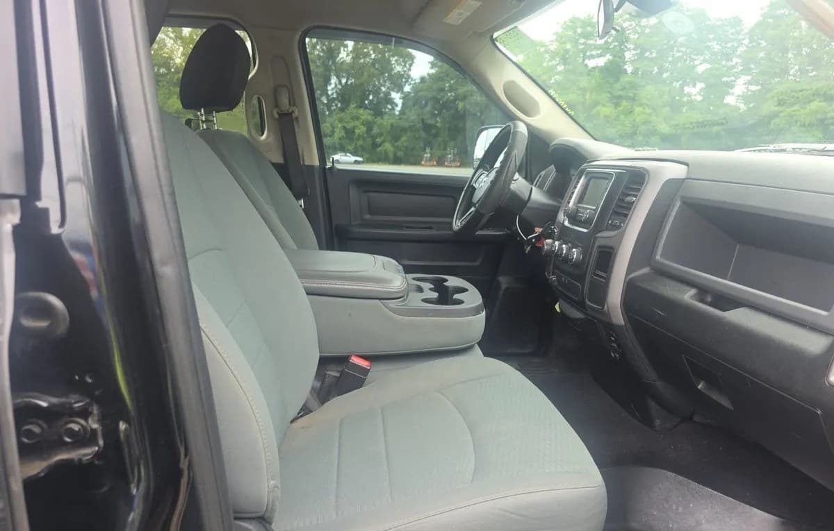 2018 RAM 1500 EXPRESS EXTENDED CAB MEDIUM BED 5